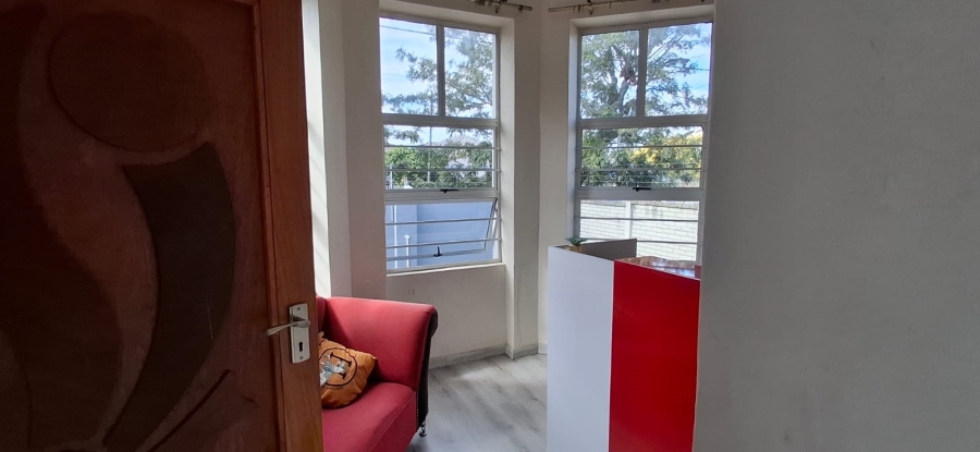 8 Bedroom Property for Sale in Southernwood Eastern Cape
